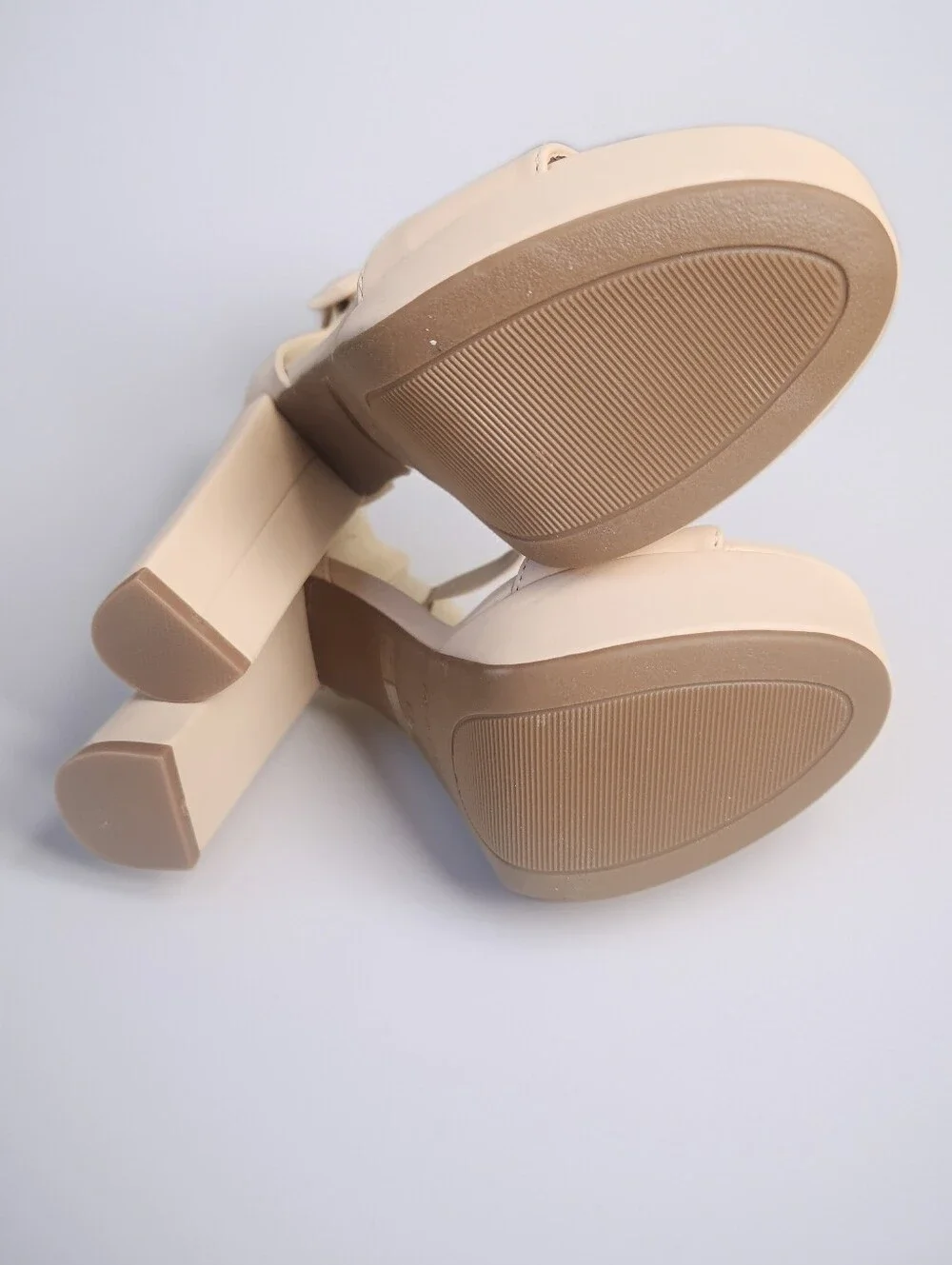 DREAM PAIRS Chunky High Heel Nude Platform Sandals Size 6